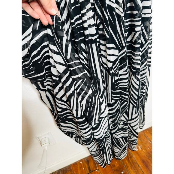 TOCCIN Black White Printed Trapeze High Low Sleeveless Maxi Dress size 20 - Picture 10 of 15